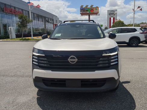 New 2026 Nissan Kicks SV w/ Charging Package FWD image 10