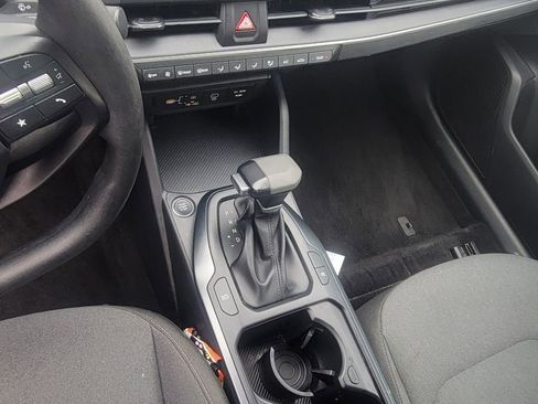 Used 2025 Kia K4 LXS image 8