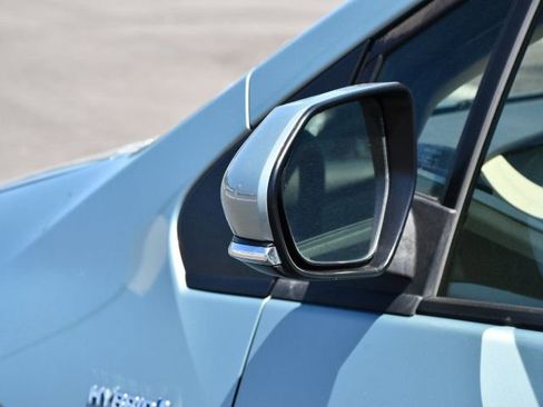 Used 2016 Toyota Prius Two FWD image 11