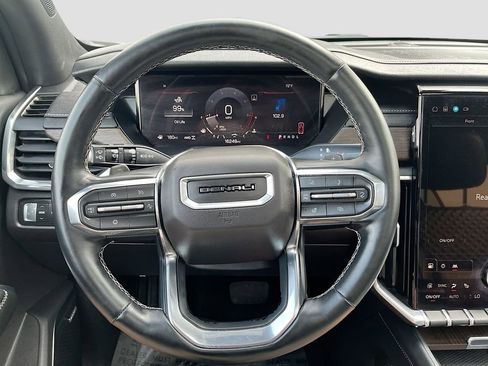 Used 2024 GMC Acadia Denali image 11