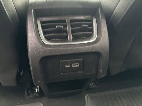 Used 2019 Chevrolet Blazer LT image 21