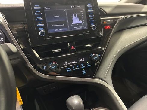 Used 2024 Toyota Camry SE image 26