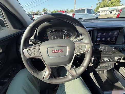 Used 2022 GMC Terrain AT4 w/ Infotainment Package II AWD/4WD image 31