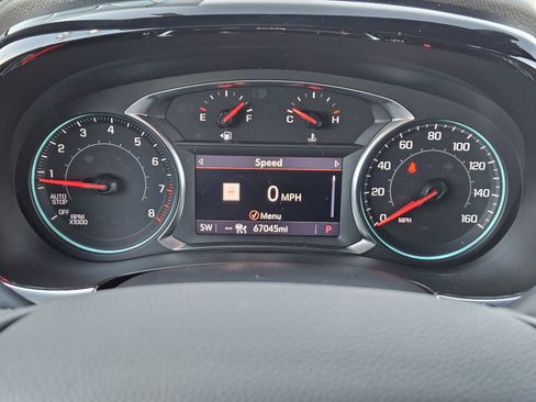 Used 2022 Chevrolet Traverse RS image 19