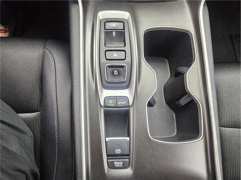 Used 2021 Honda Accord Sport image 19