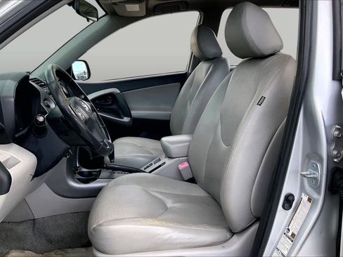 Used 2007 Toyota RAV4 Limited AWD/4WD image 7