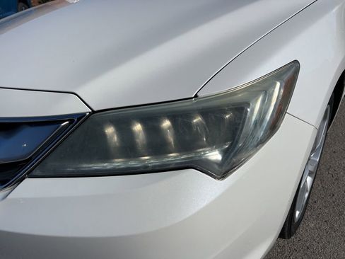 Used 2017 Acura ILX image 9