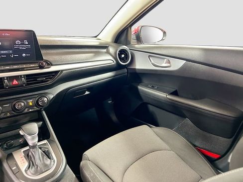 Certified 2023 Kia Forte LXS w/ LXS Technology Package image 21