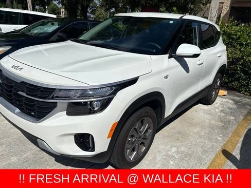 Certified 2024 Kia Seltos LX AWD/4WD image 1