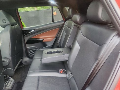 Used 2021 Volkswagen ID.4 Pro S w/ Gradient Package image 25
