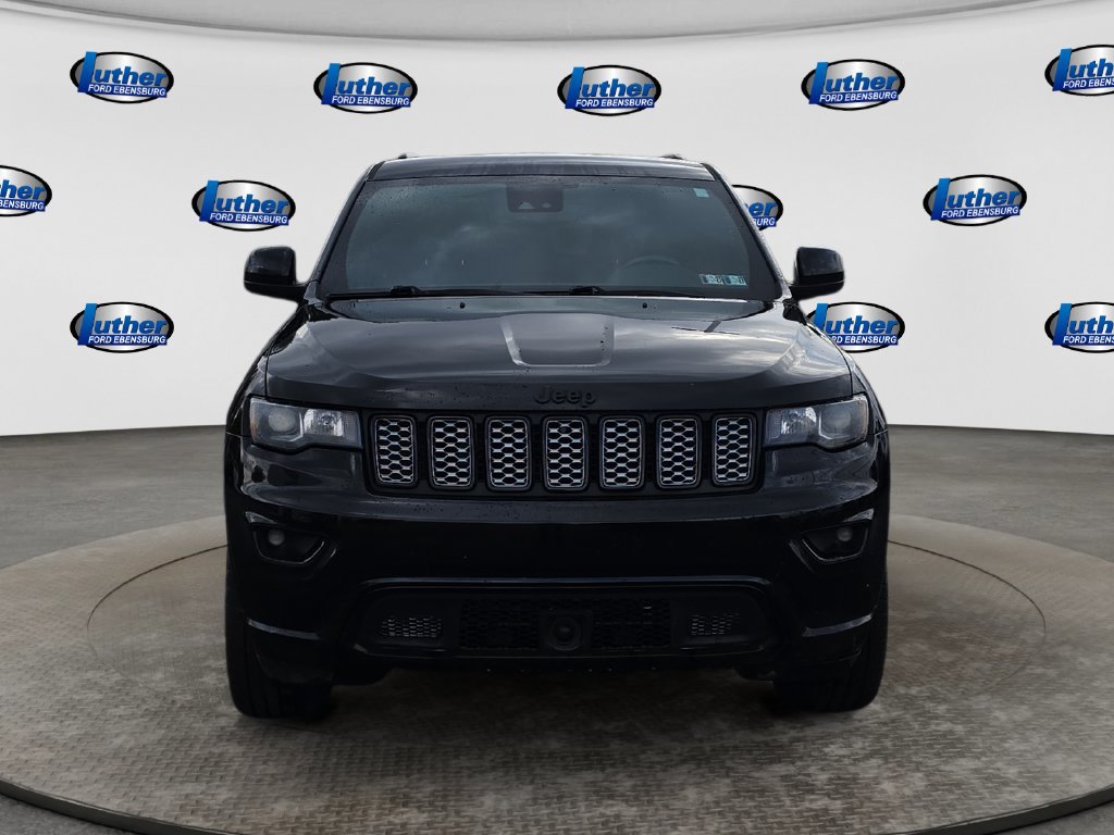 Used 2020 Jeep Grand Cherokee Altitude AWD/4WD image 8