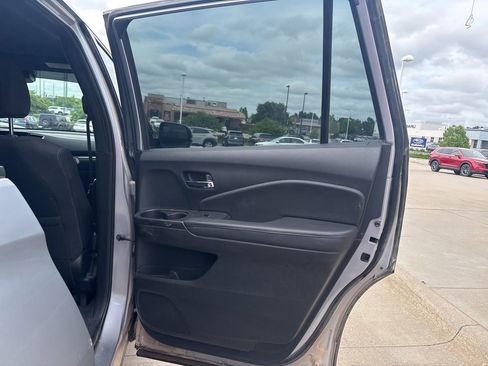 Used 2021 Honda Passport Sport image 28