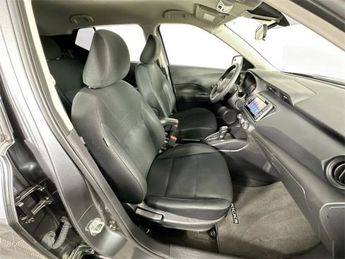 Used 2024 Nissan Kicks S image 24