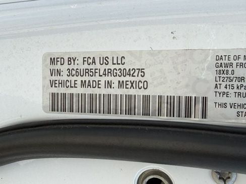 Used 2024 RAM 2500 Laramie AWD/4WD image 29