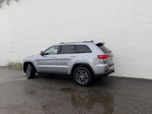 Used 2018 Jeep Grand Cherokee Limited w/ Trailer Tow Group IV image 2