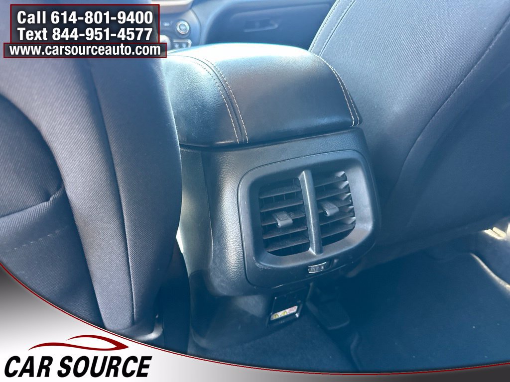 Used 2016 Jeep Cherokee Latitude w/ Comfort/Convenience Group AWD/4WD image 17