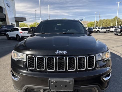 Used 2018 Jeep Grand Cherokee Laredo image 8
