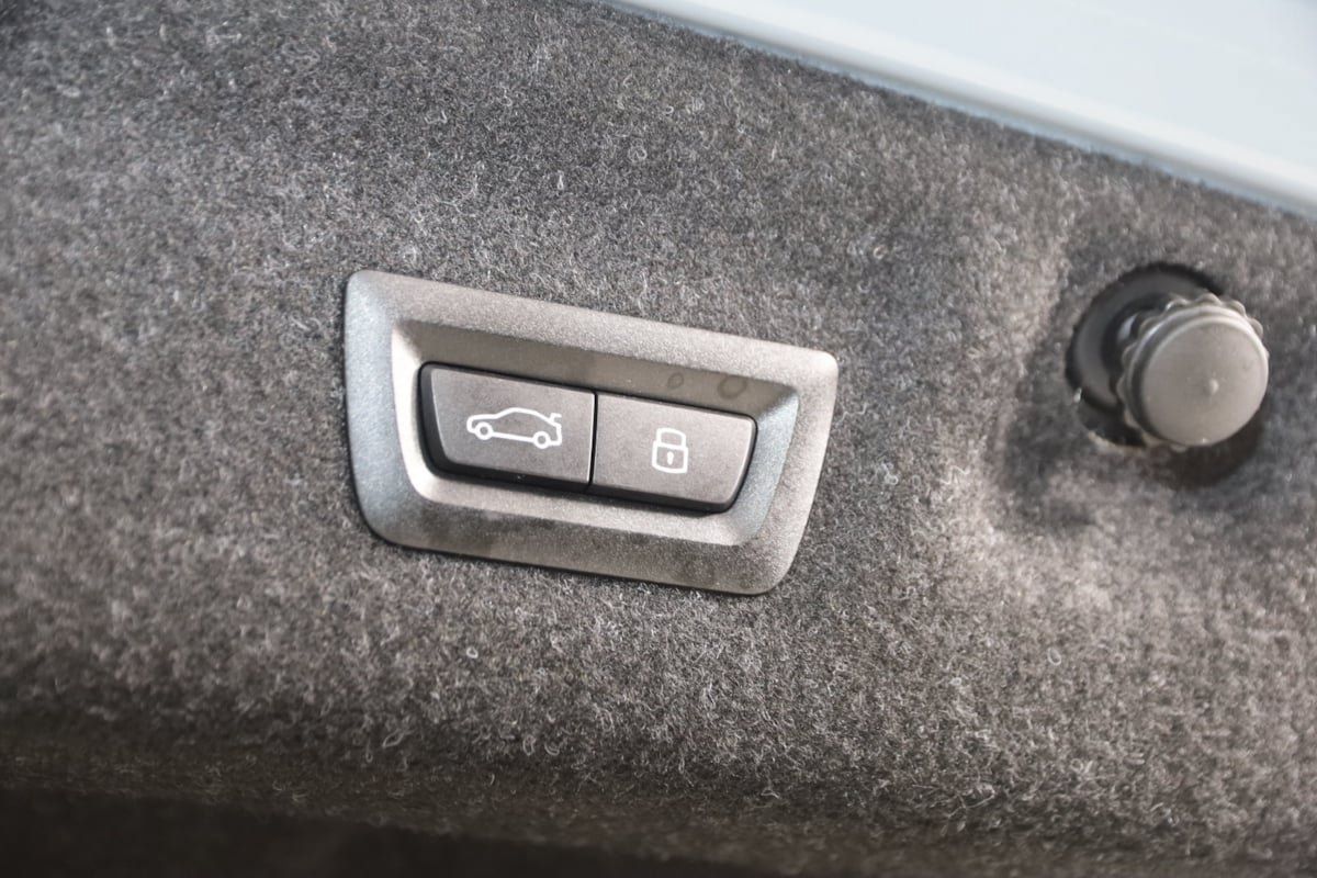 Used 2025 BMW M4 Competition w/ Executive Package RWD image 55