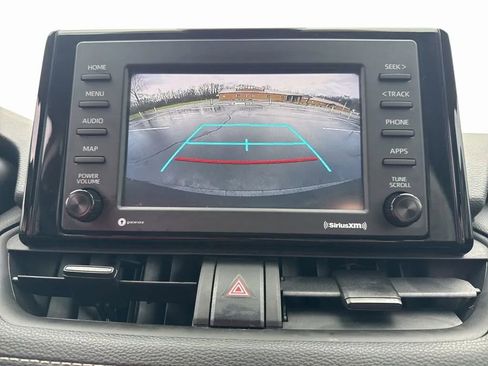 Used 2022 Toyota RAV4 XLE image 25