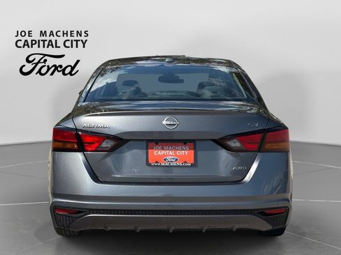 Used 2024 Nissan Altima 2.5 SV AWD/4WD image 6