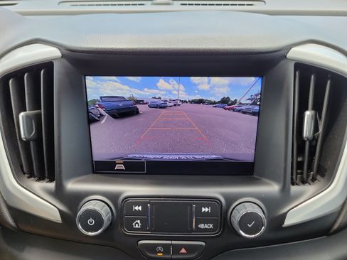 Used 2023 GMC Terrain SLT FWD image 33