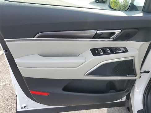 New 2025 Kia Telluride S image 16