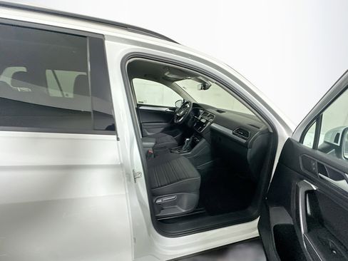 Used 2024 Volkswagen Tiguan S image 30