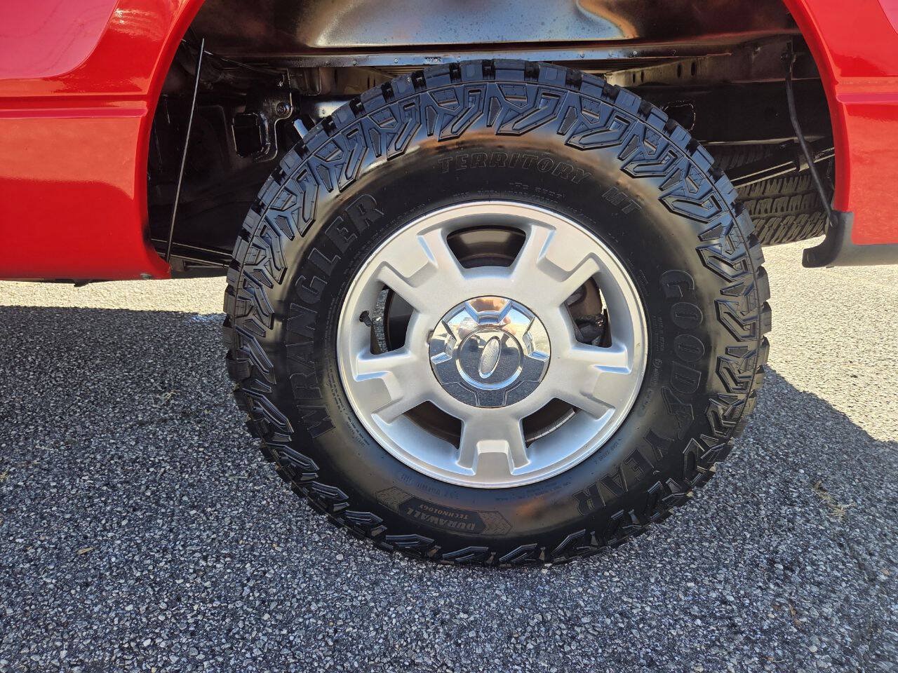 Used 2013 Ford F150 XLT AWD/4WD image 6