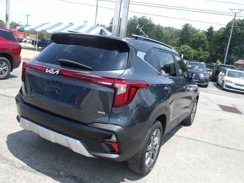Used 2024 Kia Seltos S AWD/4WD image 7