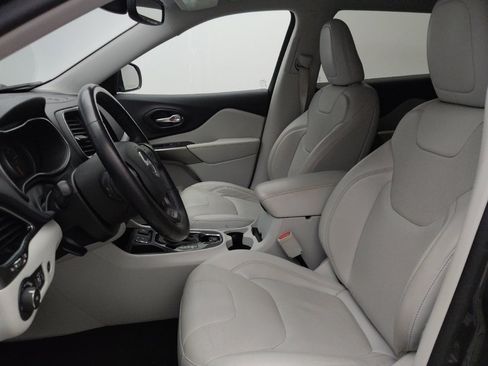 Used 2020 Jeep Cherokee Limited w/ Technology Group image 17