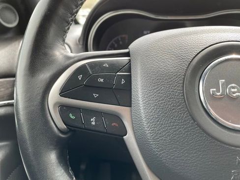 Used 2021 Jeep Grand Cherokee Overland AWD/4WD image 15