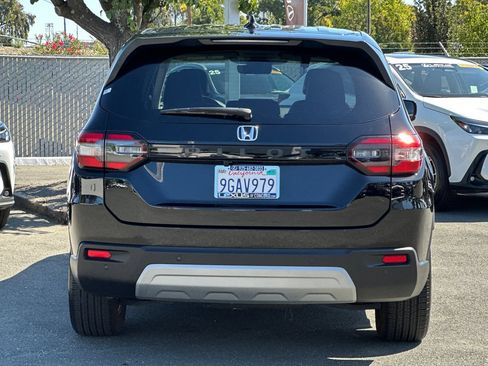 Used 2023 Honda Pilot EX-L image 5