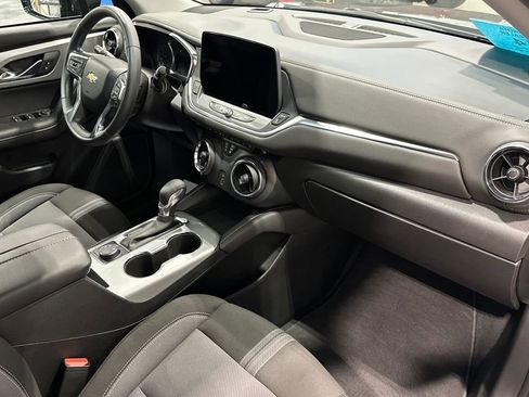 Used 2025 Chevrolet Blazer LT image 36