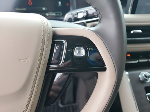 Used 2023 Lincoln Aviator Reserve w/ Equipment Group 201A image 35