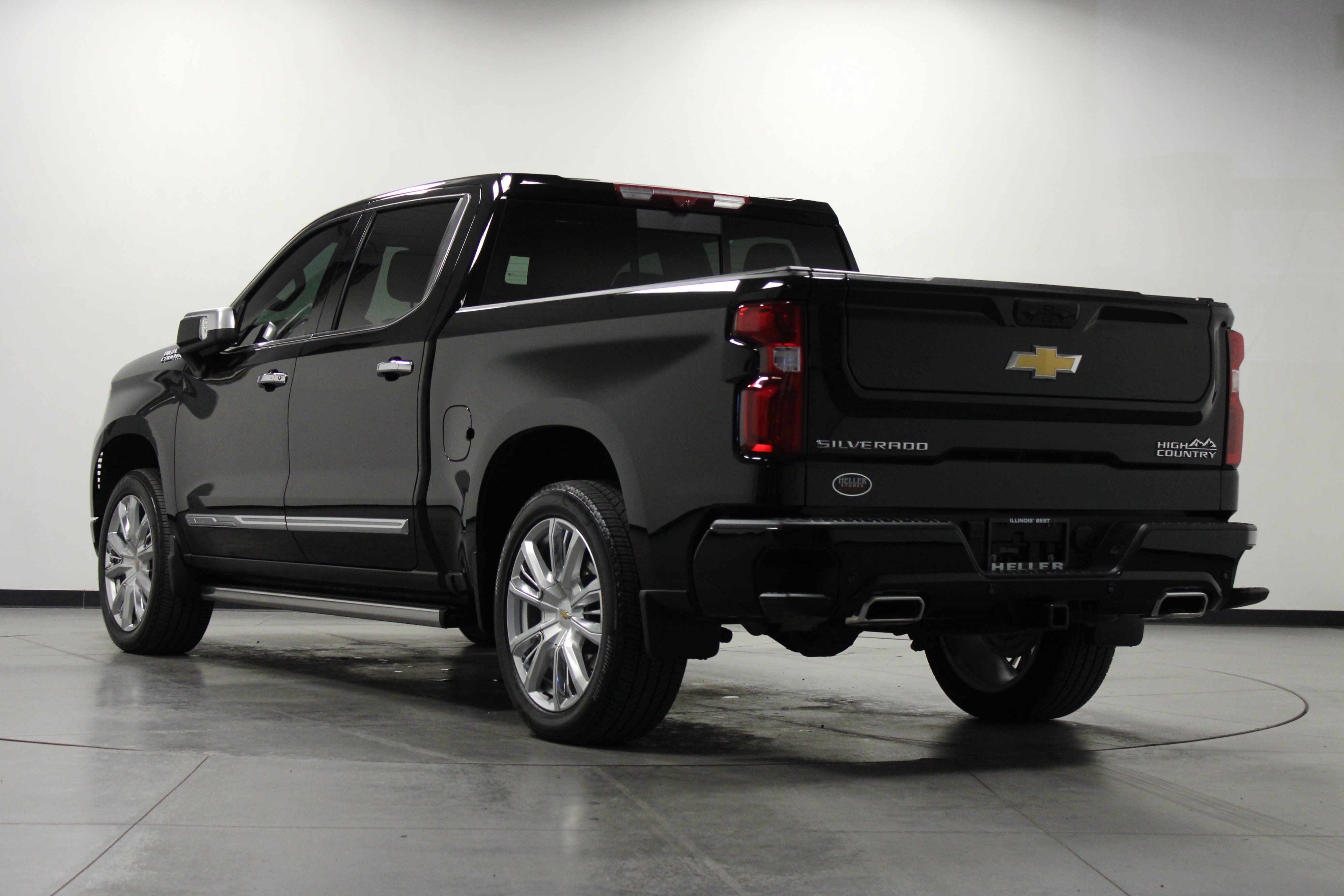Used 2026 Chevrolet Silverado 1500 High Country AWD/4WD image 6