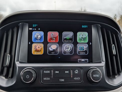 Used 2018 Chevrolet Colorado Z71 w/ Centennial Edition RWD image 22
