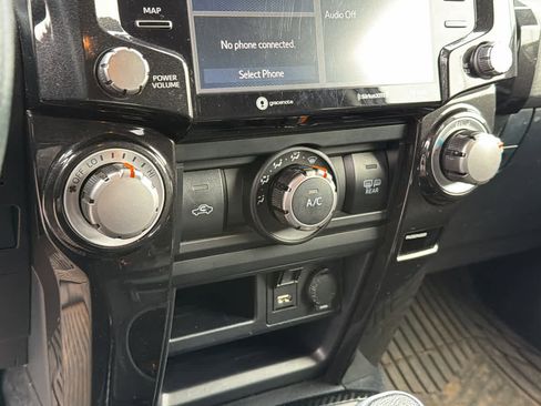 Used 2021 Toyota 4Runner TRD Off-Road image 13