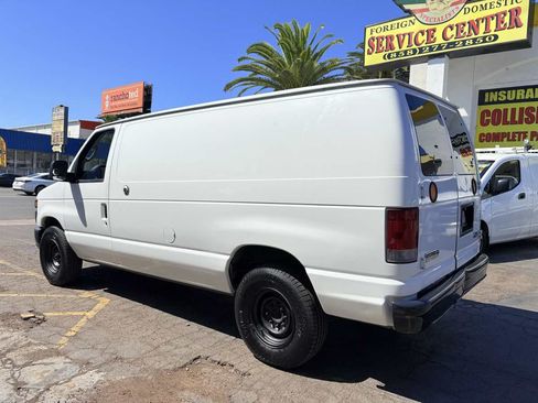 Used 2010 Ford E-250 and Econoline 250 RWD image 5