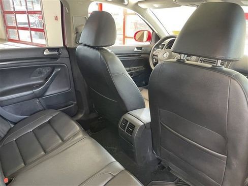 Used 2011 Volkswagen Jetta TDI w/ Wheel & Sunroof Pkg FWD image 26