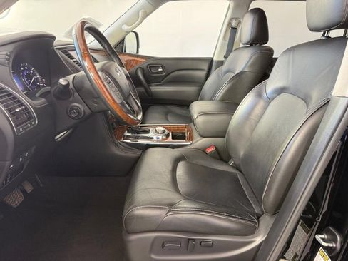 Used 2018 INFINITI QX80 4WD w/ Driver Assistance Package image 18