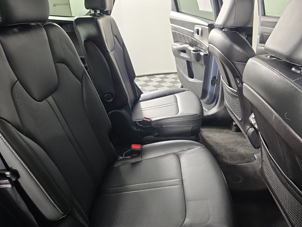 Used 2022 Kia Sorento SX FWD image 38