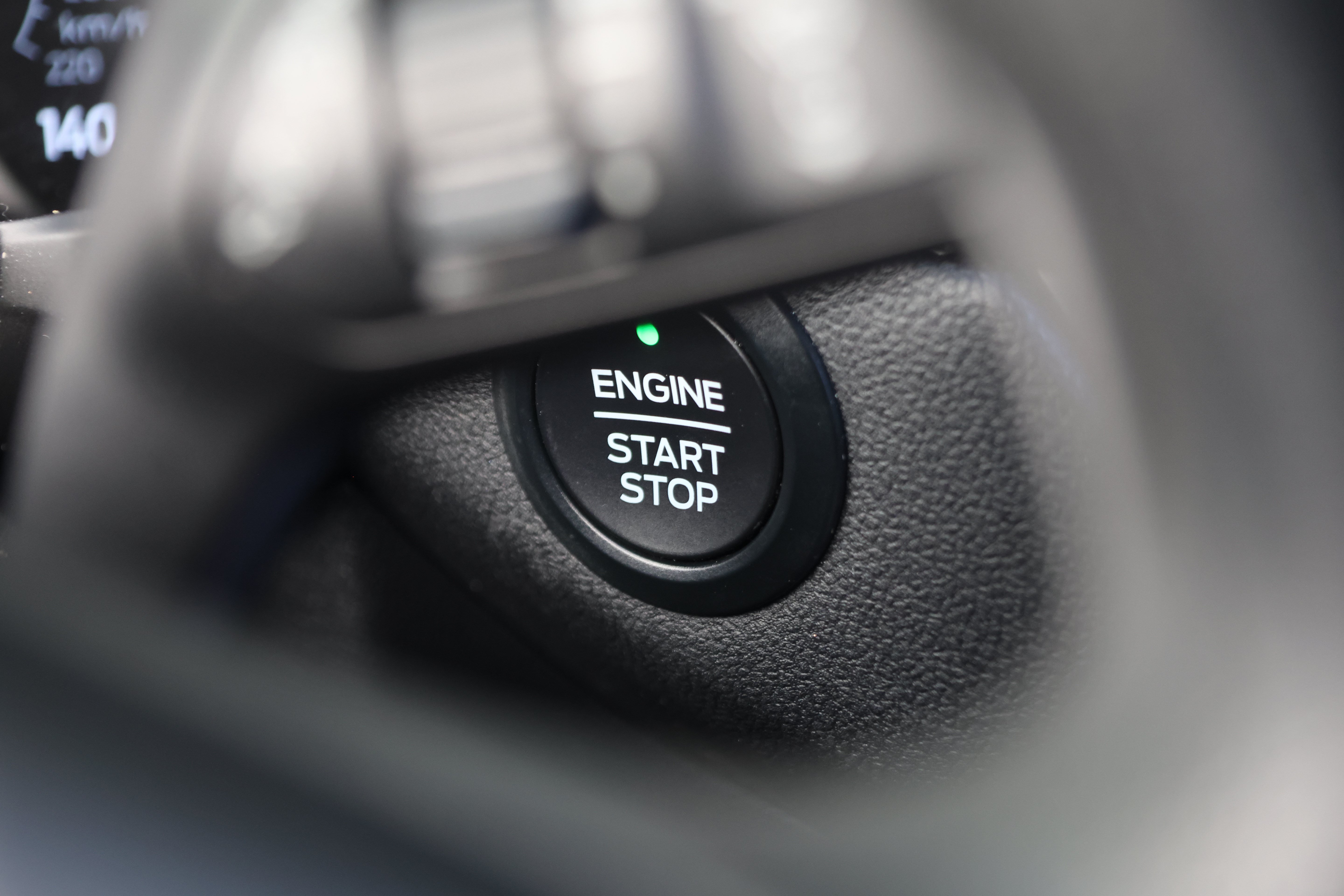 Used 2020 Ford Escape SE FWD image 17