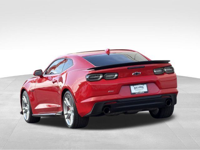Used 2022 Chevrolet Camaro SS RWD image 6