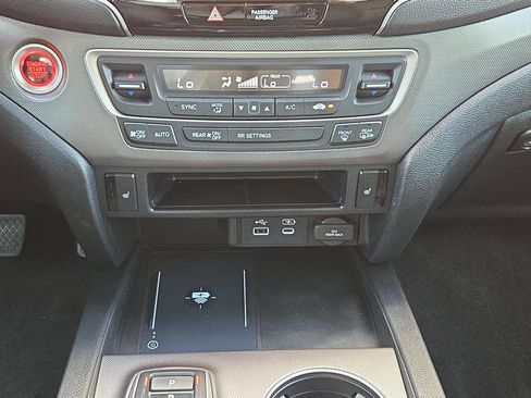 Used 2025 Honda Ridgeline RTL image 18