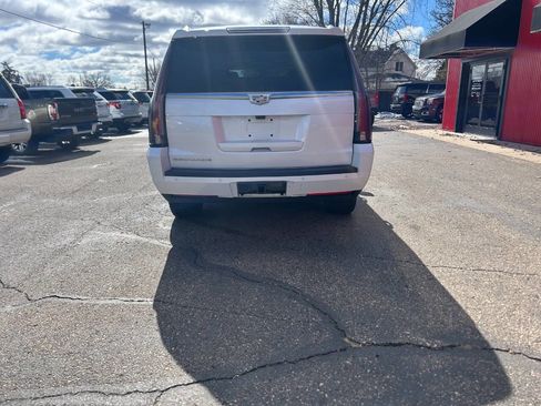 Used 2020 Cadillac Escalade ESV Luxury image 21