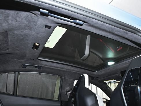 Used 2025 BMW M5 w/ Executive Package image 79