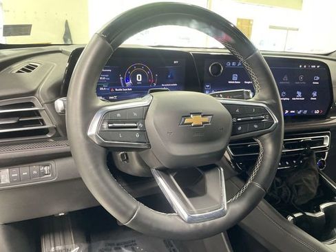 Used 2024 Chevrolet Traverse RS AWD/4WD image 14