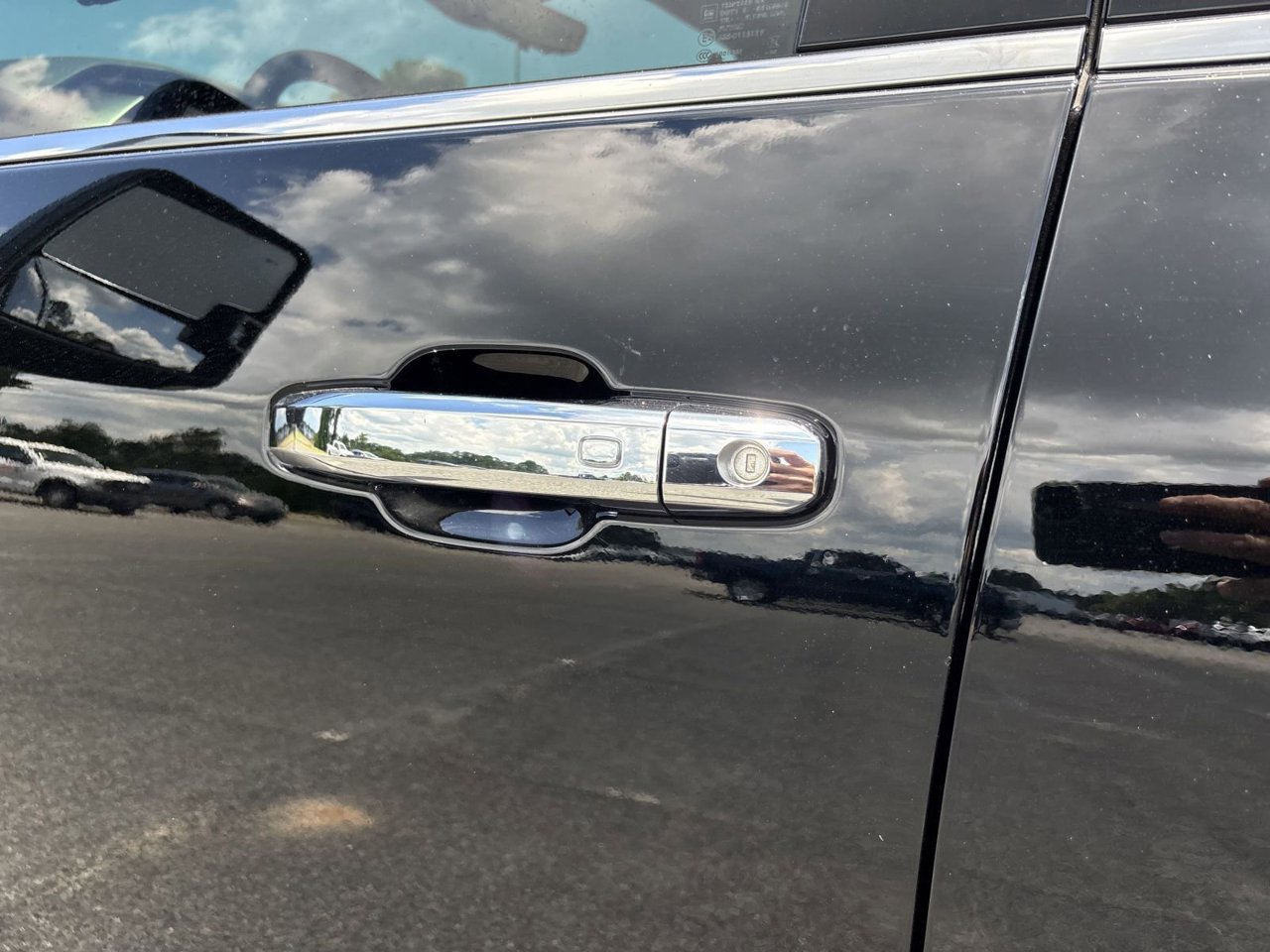 Used 2025 GMC Sierra 3500 Denali Ultimate AWD/4WD image 47