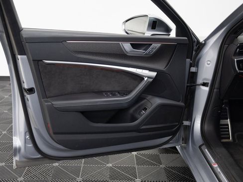 Used 2021 Audi S6 Prestige image 11