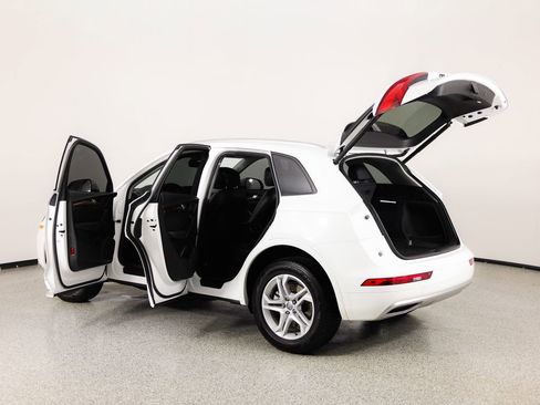 Used 2018 Audi Q5 2.0T Premium image 12